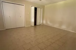 13310 Robinglen Dr, Houston, TX 77083 - Photo 18