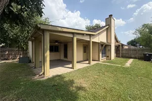 13310 Robinglen Dr, Houston, TX 77083 - Photo 6