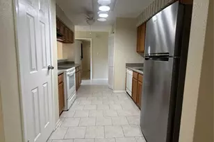13310 Robinglen Dr, Houston, TX 77083 - Photo 26