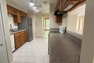 13310 Robinglen Dr, Houston, TX 77083 - Photo 20