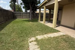 13310 Robinglen Dr, Houston, TX 77083 - Photo 10