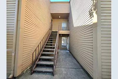 10555 Turtlewood Court #2105, Houston, TX 77072 - Photo 2