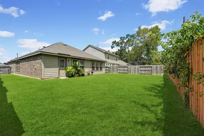 920 Bulwark Drive, Crosby, TX 77532 - Photo 24