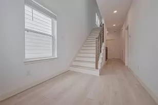 1609 Regents Ct, Houston, TX 77055 - Photo 16