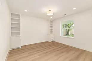 7414 Janak Dr, Houston, TX 77055 - Photo 12