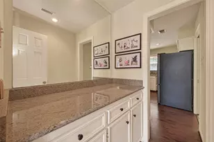 6 Charleston Street S, Sugar Land, TX 77478 - Photo 8
