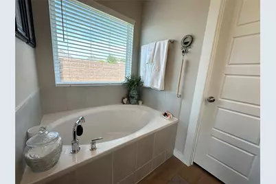 10004 Bigfoot Wallace Drive, Montgomery, TX 77316 - Photo 16