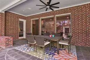 1506 Sheltering Oaks Ln, Kingwood, TX 77345 - Photo 32