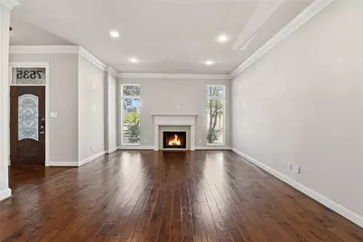 7535 Olympia Drive, Houston, TX 77063 - Photo 6