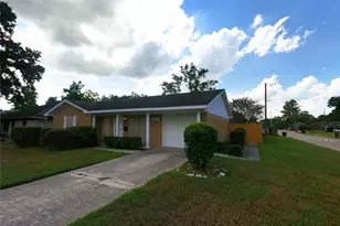 6102 Rietta St, Houston, TX 77016 - Photo 2