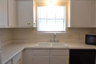 9200 W Bellfort Ave, Houston, TX 77031 - Photo 22