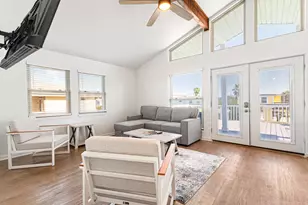 4014 Kent Dr, Galveston, TX 77554 - Photo 6