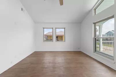 4014 Kent Drive, Galveston, TX 77554 - Photo 6