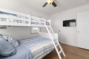 4014 Kent Dr, Galveston, TX 77554 - Photo 12