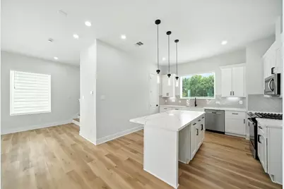 2304 Hoskins Drive #E, Houston, TX 77080 - Photo 16