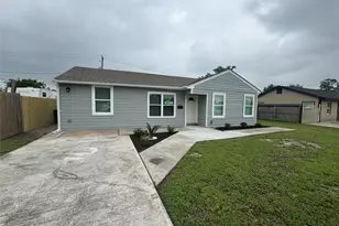 13307 Joliet St, Houston, TX 77015 - Photo 2