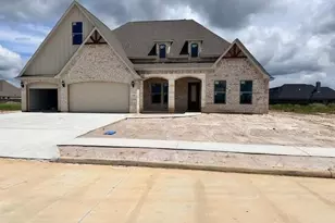 1295 Natashas Wy, Lumberton, TX 77657 - Photo 2