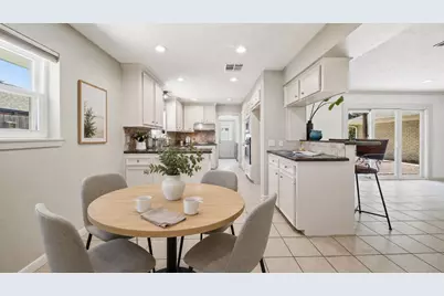 10211 Cliffwood Drive, Houston, TX 77035 - Photo 10