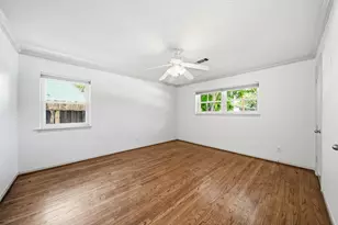 10211 Cliffwood Dr, Houston, TX 77035 - Photo 24