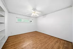 10211 Cliffwood Dr, Houston, TX 77035 - Photo 24