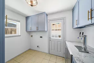 10211 Cliffwood Dr, Houston, TX 77035 - Photo 16