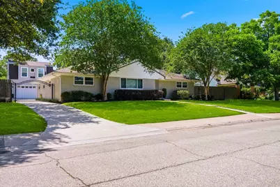 10211 Cliffwood Drive, Houston, TX 77035 - Photo 2