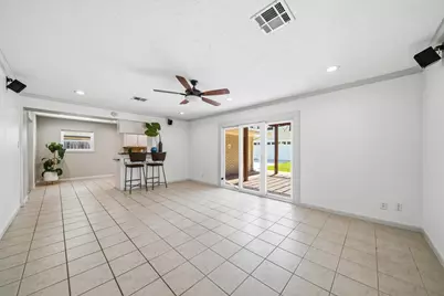 10211 Cliffwood Drive, Houston, TX 77035 - Photo 18