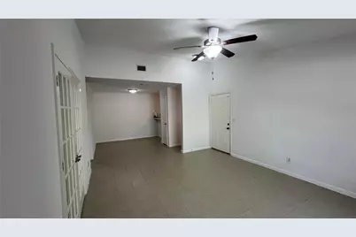 10555 Turtlewood Court #201, Houston, TX 77072 - Photo 6