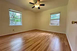 5720 Parwill St, Houston, TX 77081 - Photo 6