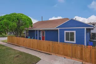 1317 26th St, Galveston, TX 77550 - Photo 1