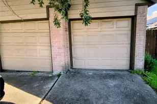 13007 Abalone Way, Houston, TX 77044 - Photo 2