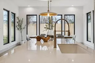 7210 Jalna St, Houston, TX 77055 - Photo 16