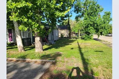 1314 E Power Avenue, Victoria, TX 77901 - Photo 2