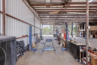 513 N Main Street, Caldwell, TX 77836 - Photo 20