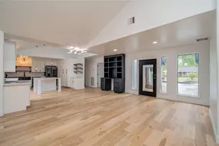 10300 Mayfield Rd, Houston, TX 77043 - Photo 4