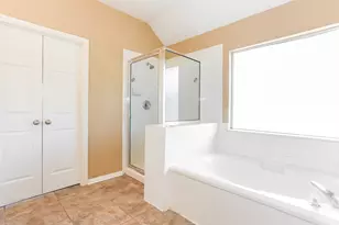 19402 Pinewood Bluff Ln, Humble, TX 77346 - Photo 14