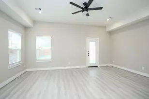3126 Erica Ln, Houston, TX 77051 - Photo 8