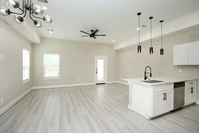 3126 Erica Lane #A, Houston, TX 77051 - Photo 4