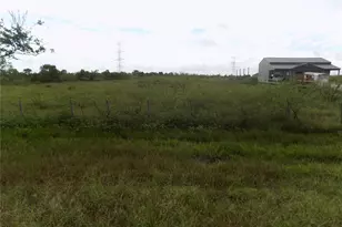 4726 County Rd 45, Angleton, TX 77515 - Photo 10