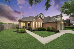 2818 Five Oaks Dr, Missouri City, TX 77459 - Photo 1