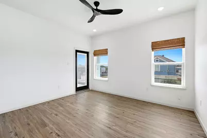 2326 Bernardo De Galvez, Galveston, TX 77550 - Photo 20