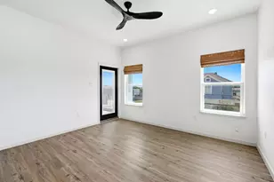 2326 Bernardo De Galvez, Galveston, TX 77550 - Photo 20