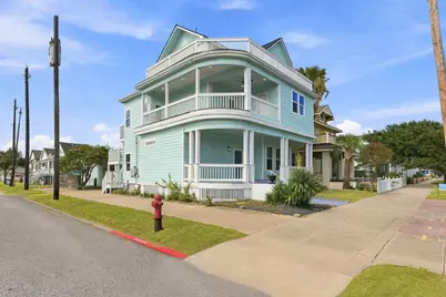 2326 Bernardo De Galvez, Galveston, TX 77550 - Photo 2