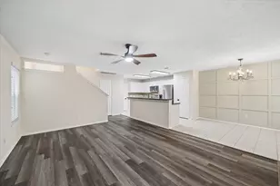 7 Wineberry Pl, The Woodlands, TX 77382 - Photo 4