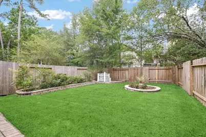 7 Wineberry Place, The Woodlands, TX 77382 - Photo 2