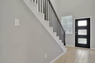 18757 Timber Gln Dr, Conroe, TX 77316 - Photo 2