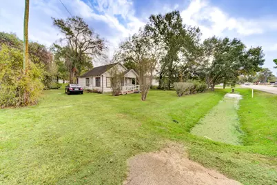8109 Main Street, Fulshear, TX 77441 - Photo 4