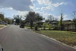 809 S 36th St, Temple, TX 76501 - Photo 4