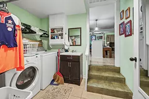 536 Montgomery St, Clute, TX 77531 - Photo 20