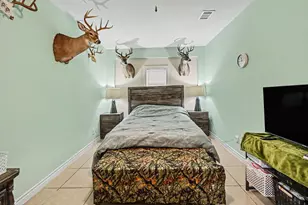 536 Montgomery St, Clute, TX 77531 - Photo 12